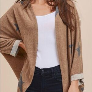 JODIFL Tan and Gray Star Poncho